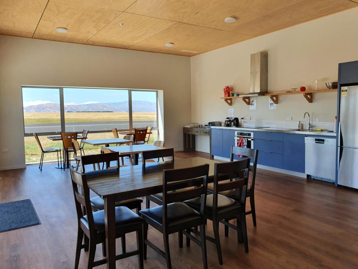 Pukaki Air Lodge تويزل المظهر الخارجي الصورة